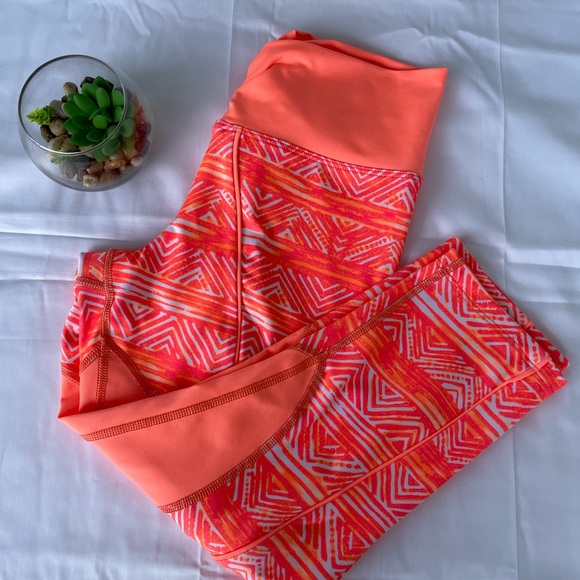 Pink Lotus Yoga Pants - Picture 2 of 3